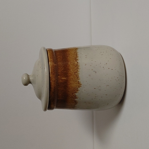 Small McCoy Lidded Ceramic Canister - Picture 3 of 10